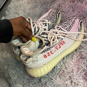 Adidas Yeezy Boost 350 V2 Sneakers